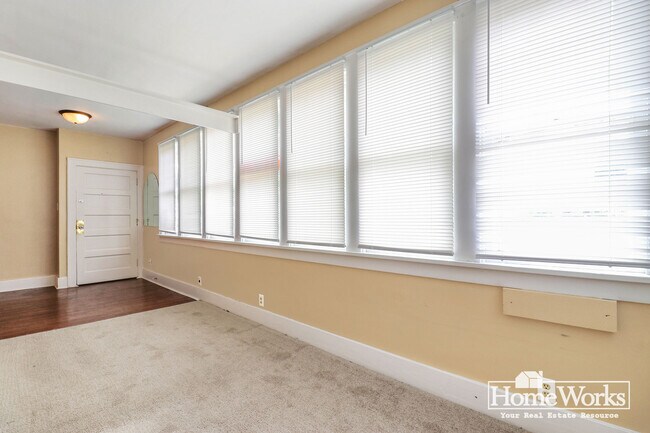 Foto del edificio - 838 E 3rd St