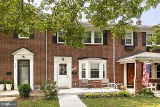 Building Photo - 417 Regester Ave