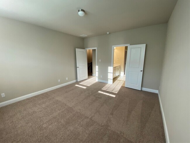 Foto del edificio - 4236 Kearsage Dr