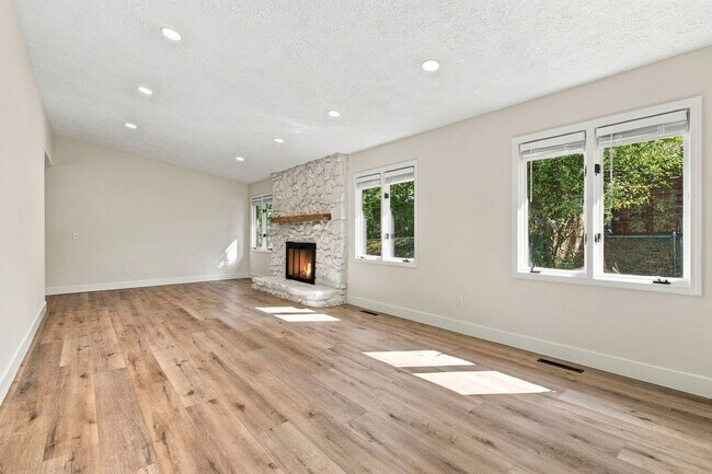 Foto del edificio - 117 Ridgeview Dr