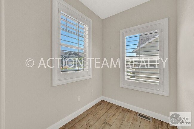 Building Photo - 11166 Del Andrae Ln
