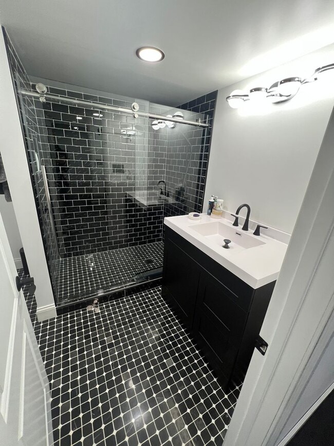 Foto del edificio - Charming Single Family Home in Brookfield