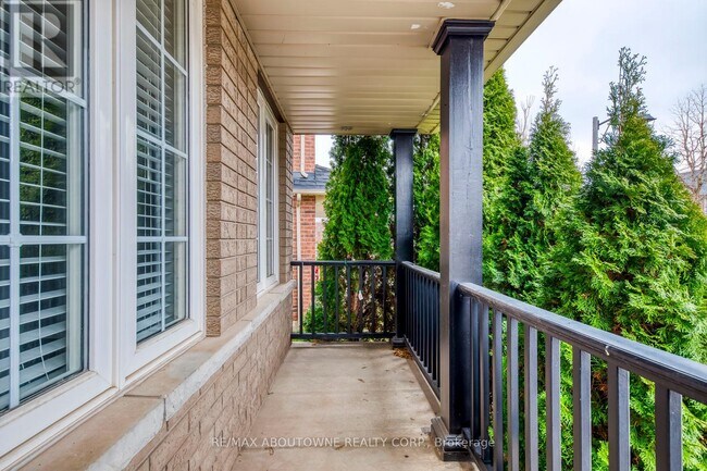 Photo du bâtiment - 2247 Briargrove Cir