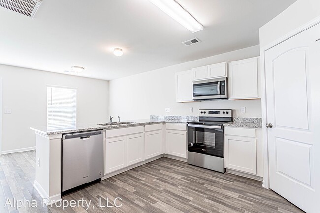 Building Photo - 4 br, 2.5 bath House - 207 Long Grove Ln