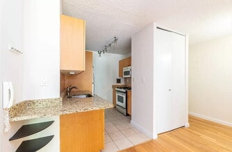 Building Photo - 2287 Johnson Ave