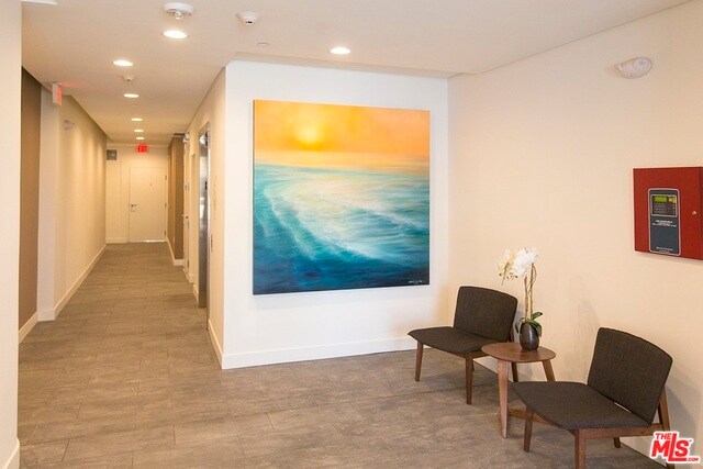 Foto del edificio - 938 Orange Grv Ave