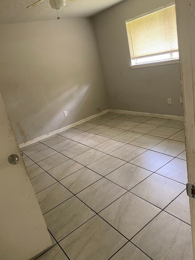 Foto principal - 8019 Beech Cove Ln