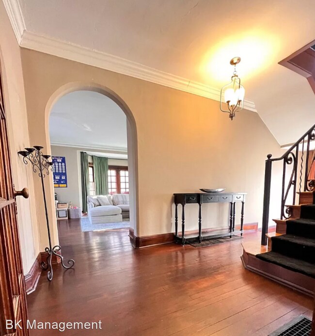 Foto del edificio - 3 br, 1.5 bath House - 1010 Highland Avenue