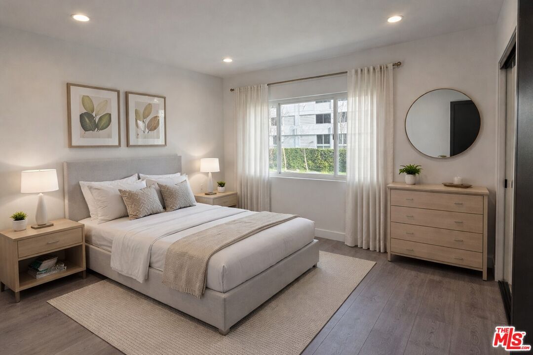 Foto del edificio - 465 Le Doux Rd