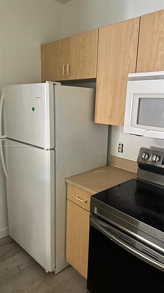 Foto del edificio - 2703 Belmont Ln