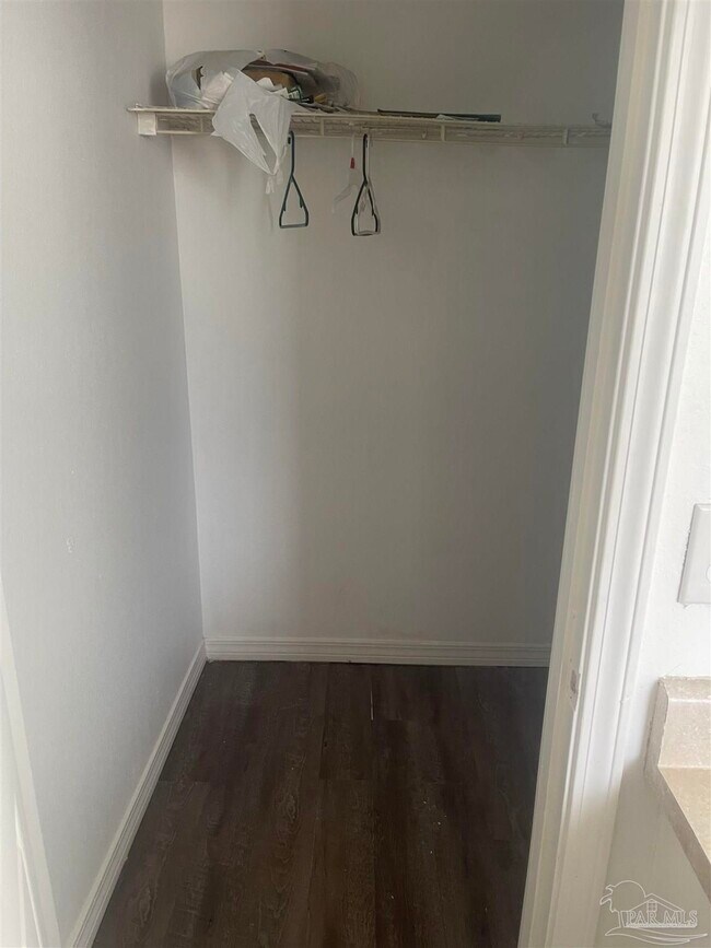 Building Photo - 11086 Chippewa Way