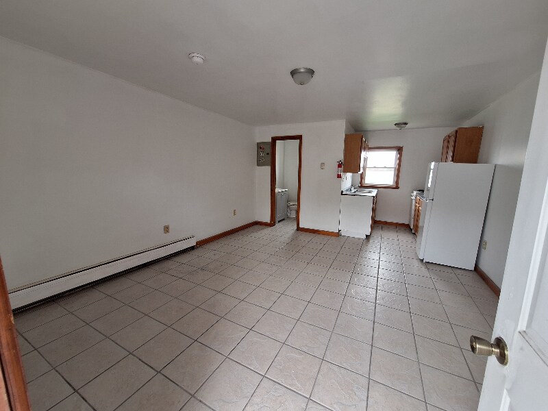 Primary Photo - 2071 Ulster Ave