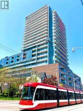 Building Photo - 120 Parliament St