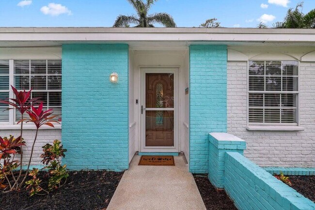 Foto del edificio - 5554 Hibiscus Rd