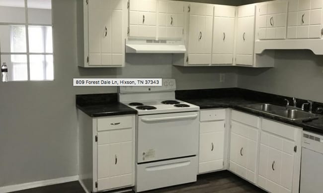 Building Photo - 809 Forest Dale Ln