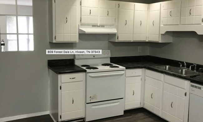 Foto del edificio - 809 Forest Dale Ln