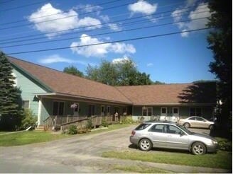 Primary Photo - 156 Pearl St