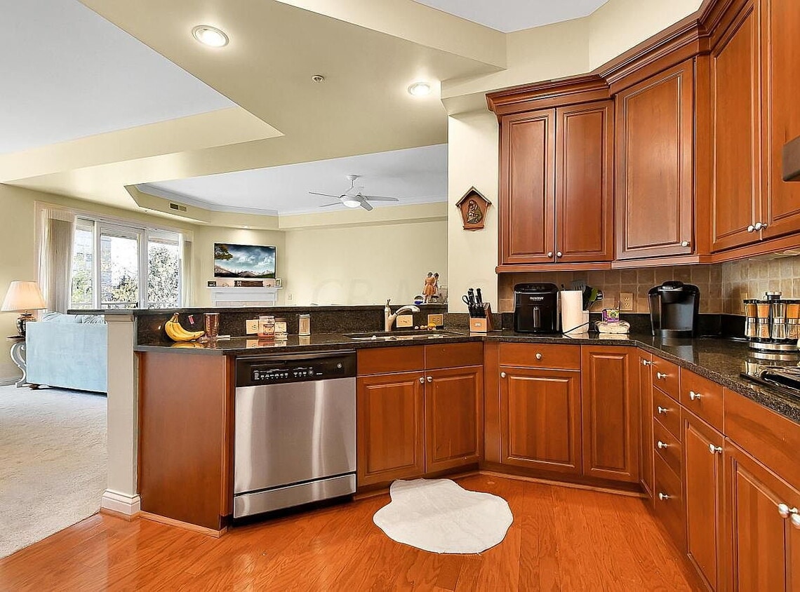 Primary Photo - "Spacious 2-Bedroom Condo with Elegant Har...