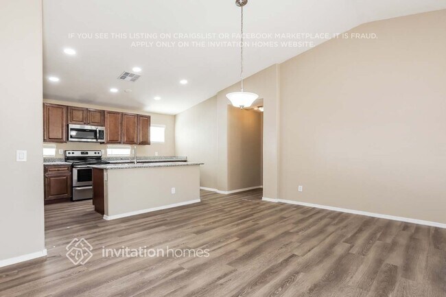 Building Photo - 2546 S 114th Ln