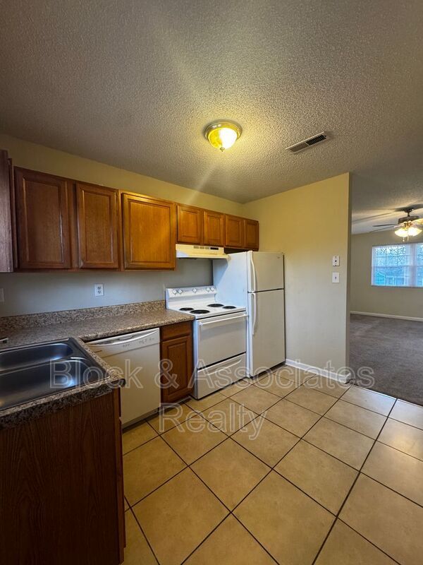Foto del edificio - 1542 Thornsdale Dr
