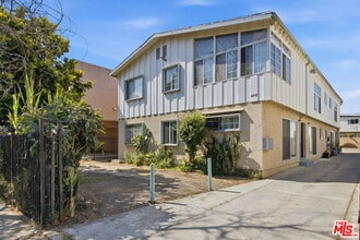 Building Photo - 4841 W 18th St