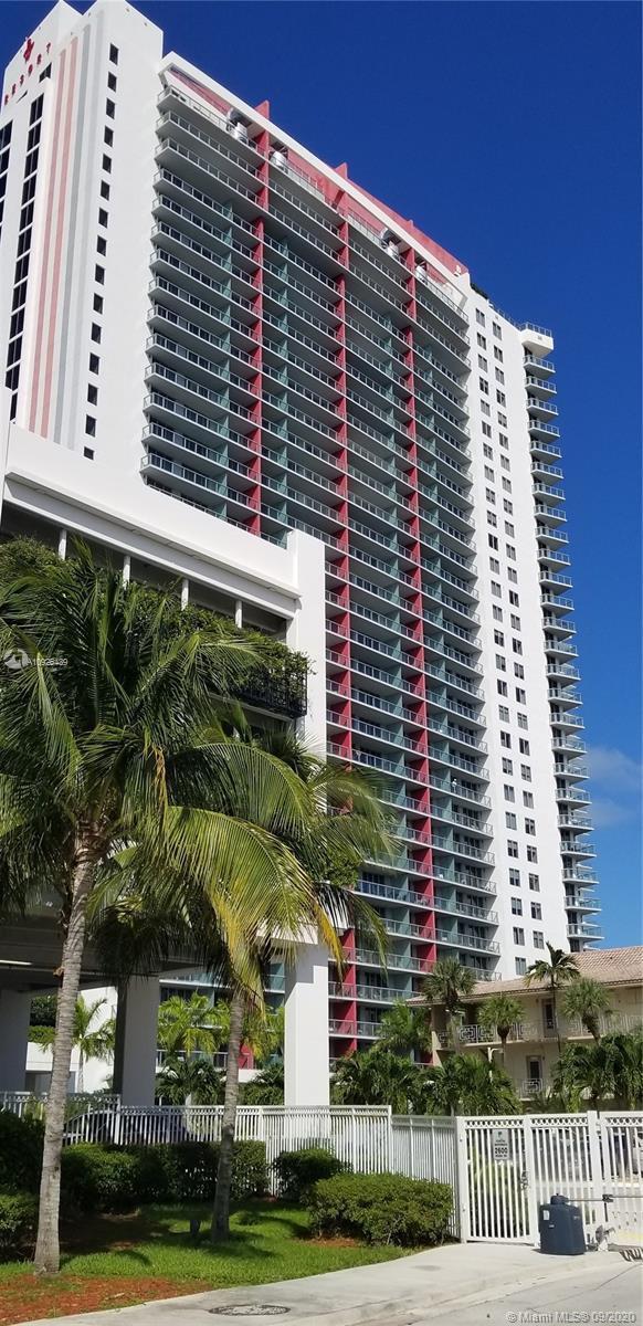Building Photo - 2600 E Hallandale Beach Blvd