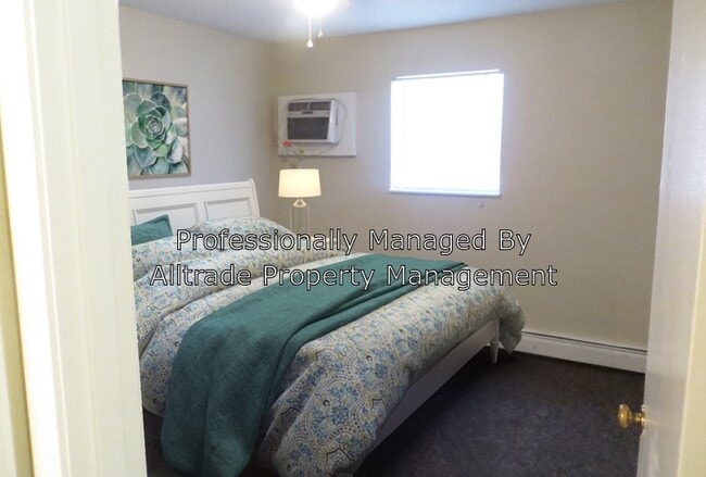 Building Photo - 4300 Norbrook Dr