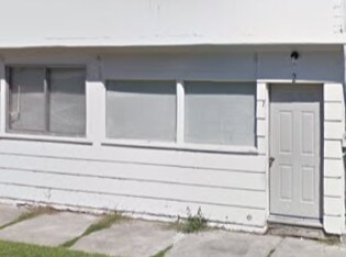Building Photo - 209 E 14th St