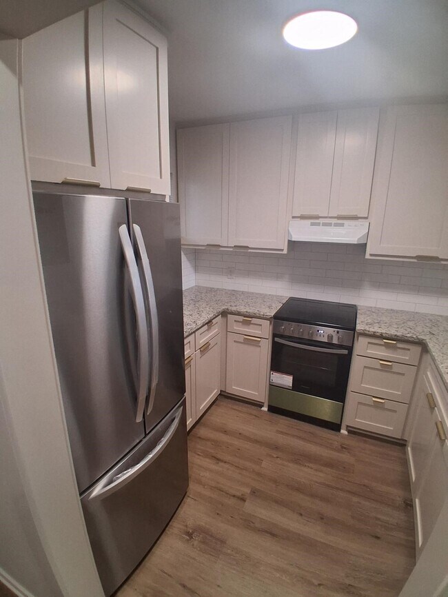 Foto del edificio - 8906 Ilona Ln