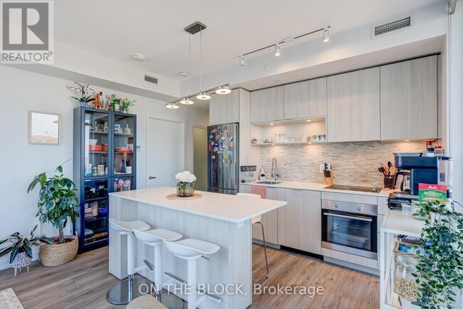 Building Photo - 20 Tubman Ave