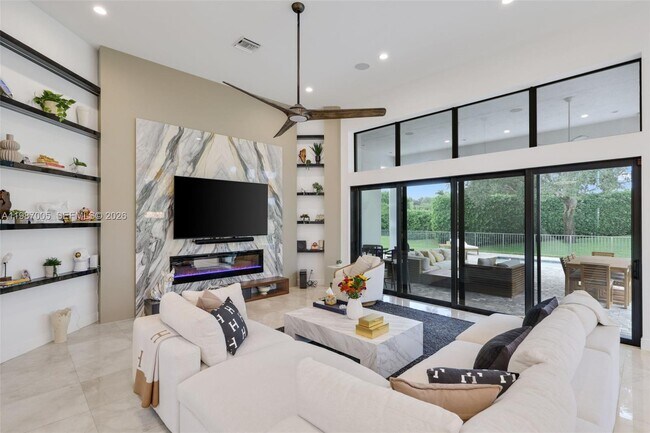 Foto del edificio - 2751 NW 70th Blvd