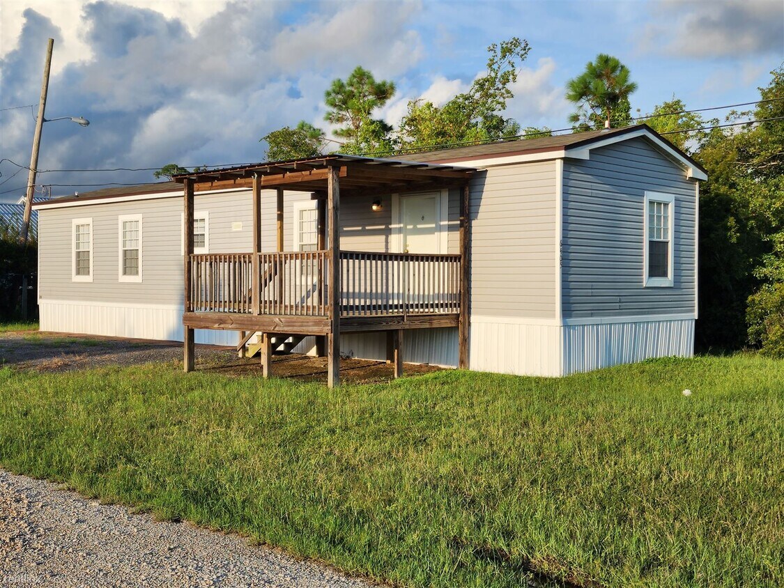 6405 Lois St, Callaway, FL 32404 House Rental in Callaway, FL