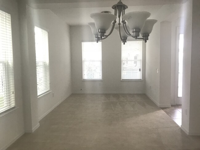 Building Photo - 4 BEDROOM 3.5 BATH  at West side Village a...