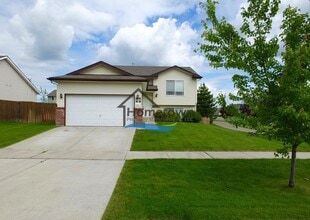 Building Photo - 2300 N Coolwater Dr