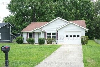 Building Photo - 5415 Amado St