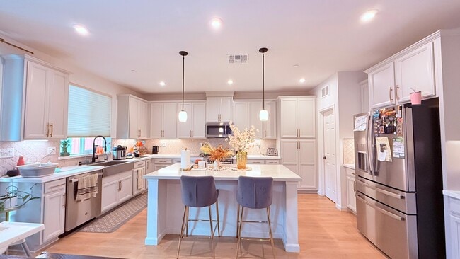 Foto del edificio - 1580 Blue Moon Ln