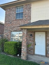 Building Photo - 4501 Deek Dr