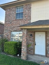Building Photo - 4501 Deek Dr