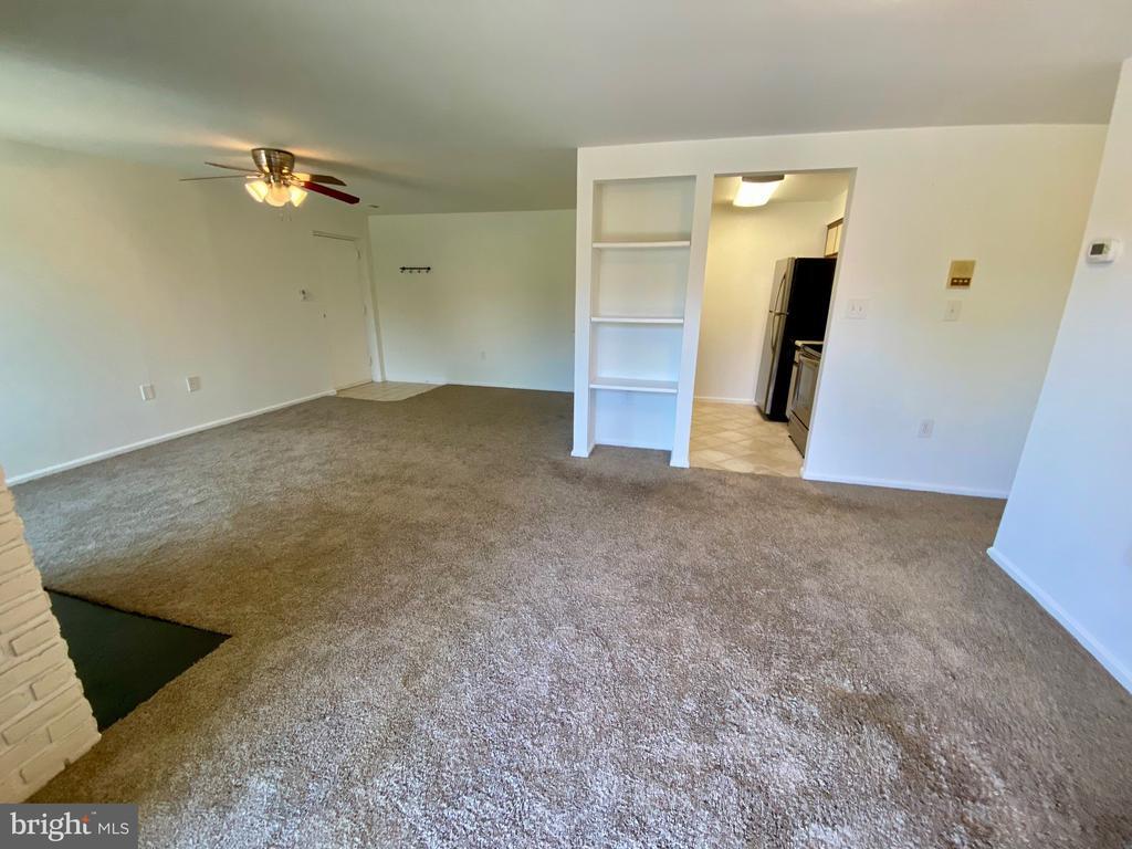 1108 Castle Harbor Way Unit 2B, Glen Burnie, MD 21060 Room for Rent