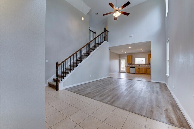 Building Photo - 40828 Mostyn Hill Dr