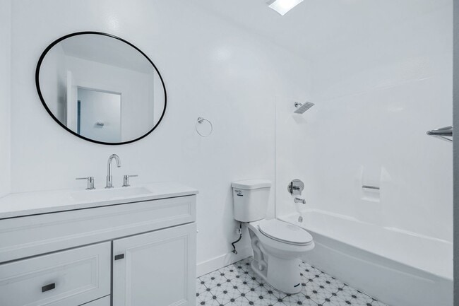 Interior Photo - Southfield East & West