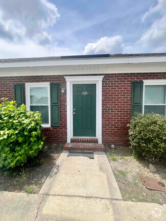 Building Photo - 230 Lanier Dr