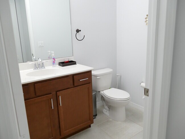 Building Photo - 5215 Golden Eagle Ter