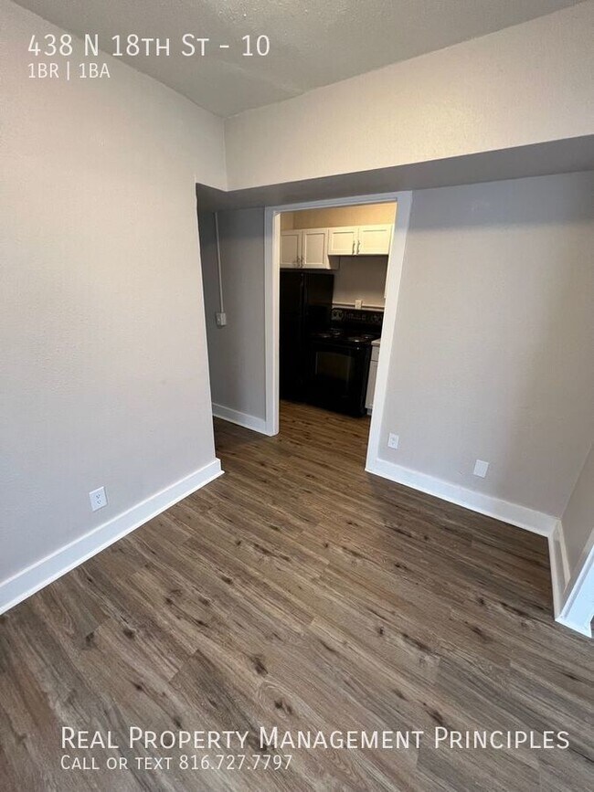 Building Photo - ***MOVE-IN SPECIAL*** Pet Friendly - Compl...