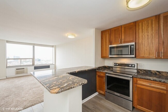 Foto del edificio - 1455 N Sandburg Terrace
