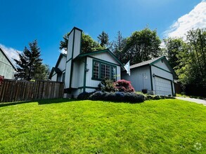 Building Photo - 3532 Monticola Dr