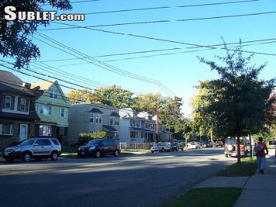 Foto del edificio - 77 Decker Ave
