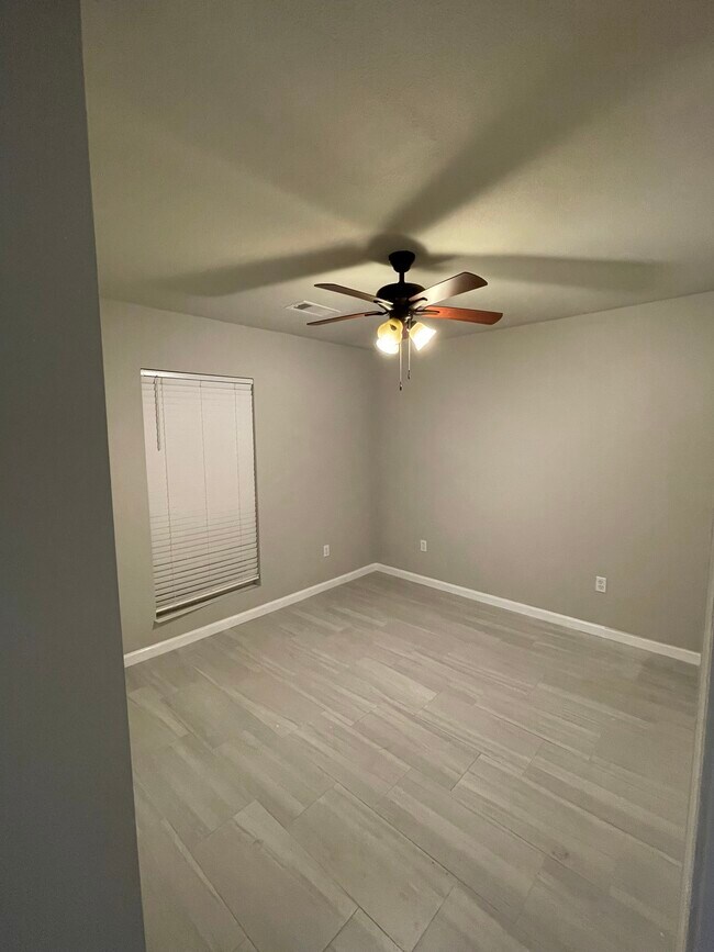 Dormitorio secundario - 3313 Pine St