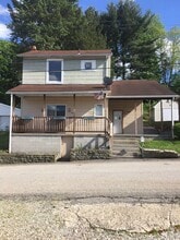 Building Photo - 10404 Lilac St
