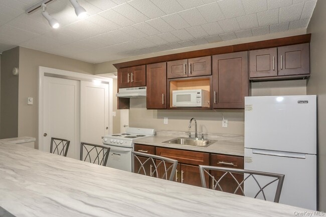 Foto del edificio - 30 US-9W